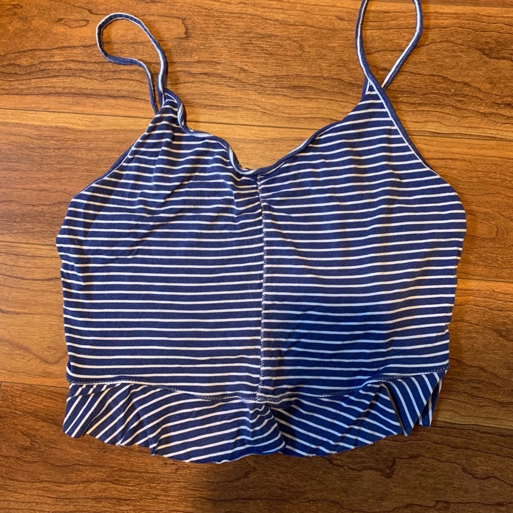 AE crop top